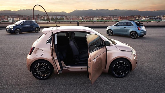 Fiat 500 2 of 5