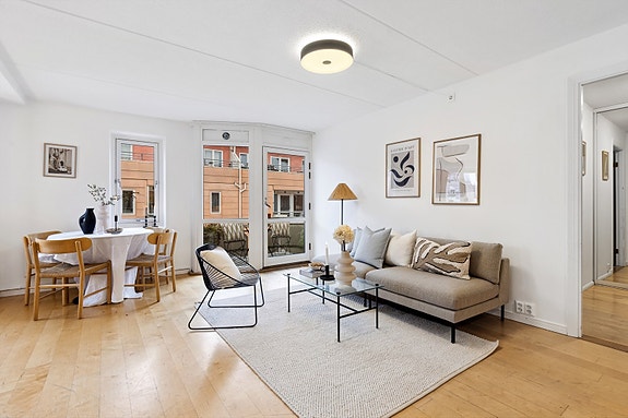 DNB Eiendom v/Hassan Rehman presenterer Smalgangen 16 - Lys og pen 3 roms leilighet!