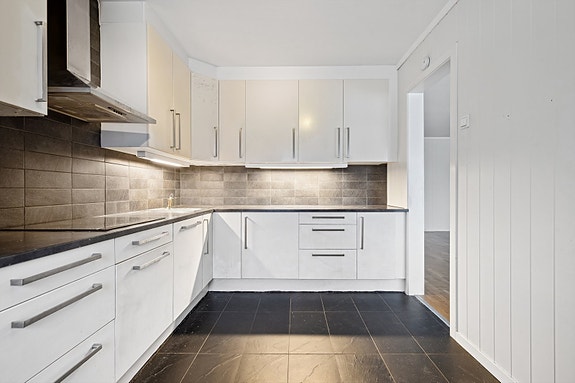 Velkommen til denne hyggelige 3-roms leiligheten i Barkvegen 10