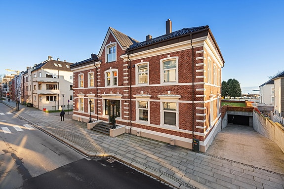 Boligens ærverdige inngangsparti