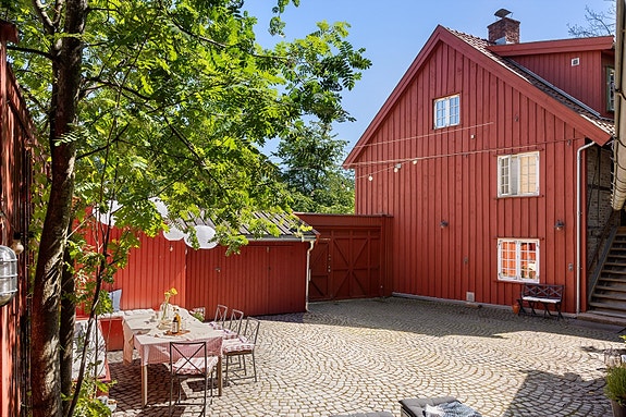 Velkommen til denne sjeldent flotte boligen i Maridalveien 22C!