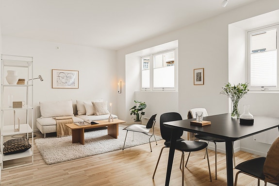 EIE eiendomsmegling presenterer Professor Hansteens gate 66 ved Marte Myrene.