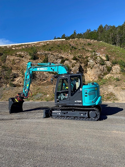 Kobelco SK75SR-7