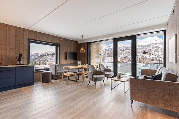 Velkommen til Totten Lodge, leilighet 306 - Lys og delikat 3-roms hjørneleilighet. Fullt møblert!