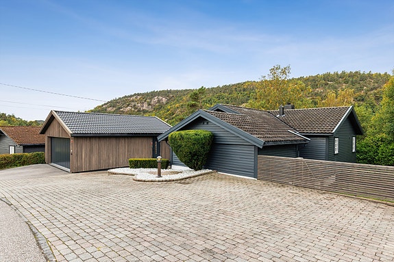 Kristoffer Lauvsland for eiendomsmegler Norge presenterer Vollebergvegen 22!