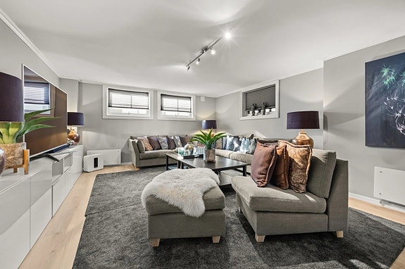 Illustrasjonsbilde av tidligere møblert kjeller