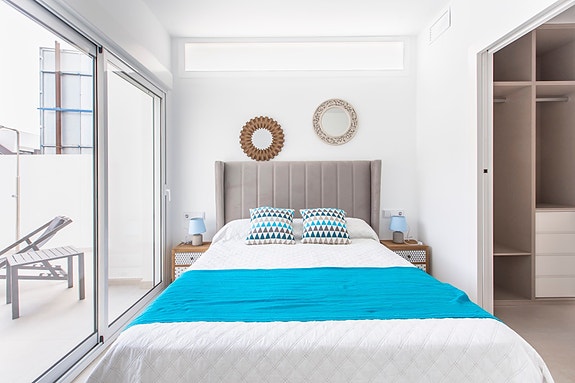 Ny moderne bolig med privat basseng   3 soverom og 2 bad - Kun 650 m fra stranden