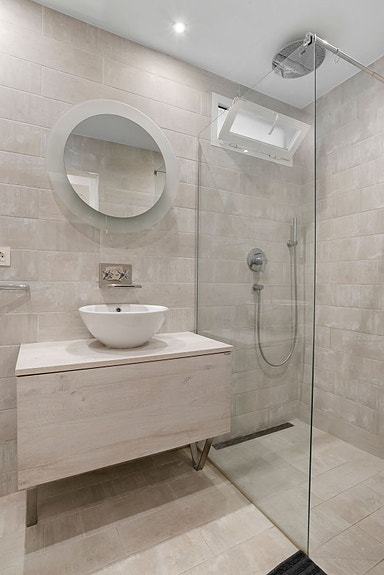 Romslig leilighet med stor terrasse - 4 soverom og 4 bad - Møblert og nær sentrum av La Cala de Mijas