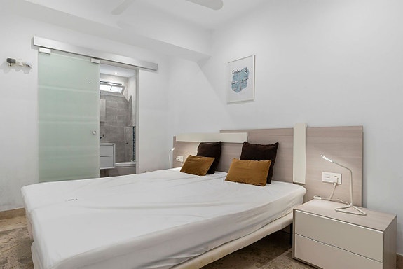 Romslig leilighet med stor terrasse - 4 soverom og 4 bad - Møblert og nær sentrum av La Cala de Mijas