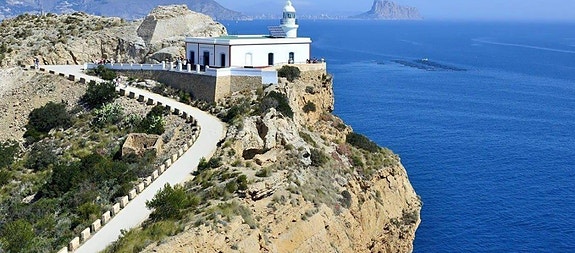 NYBYGG! Moderne rekkehus med 3 soverom og 2 bad | Stor uteplass med mulighet for basseng