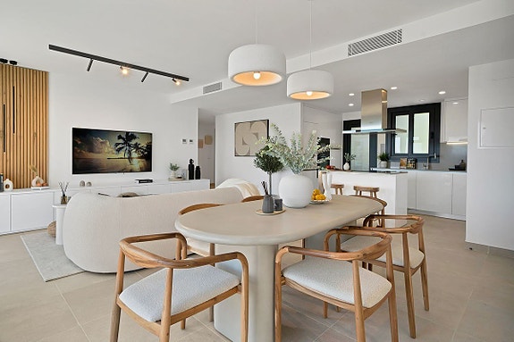 Ny toppleilighet med 3 soverom, stor terrasse og privat takterrasse