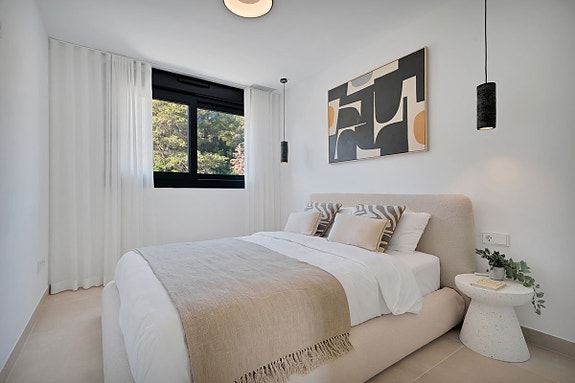 Ny toppleilighet med 3 soverom, stor terrasse og privat takterrasse