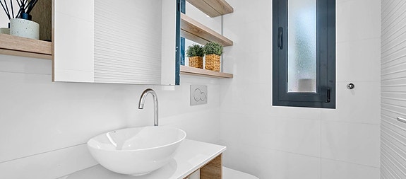 Moderne rekkehus med 3 soverom - Stor privat hage og takterrasse - Parkering