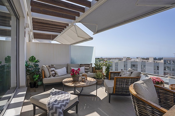 Penthouse med 3 soverom - Stor terrasse med fantastisk havutsikt - Flotte fellesområder!