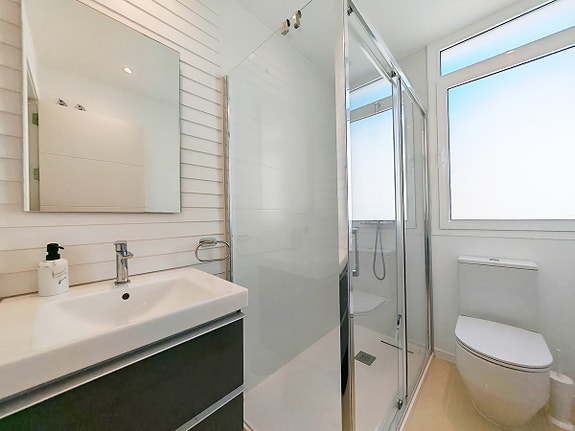 Eksklusiv penthouse med 4 soverom - Privat basseng, takterrasse og panoramautsikt