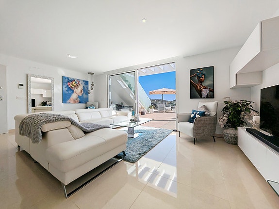 Eksklusiv penthouse med 4 soverom - Privat basseng, takterrasse og panoramautsikt