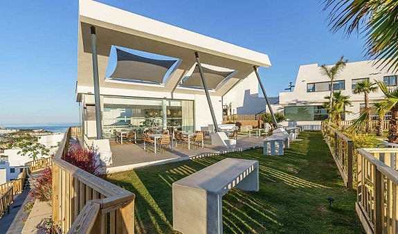 Eksklusiv penthouse med 4 soverom - Privat basseng, takterrasse og panoramautsikt