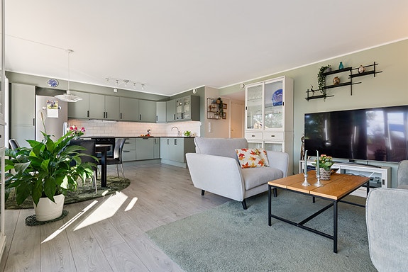 EIE eiendomsmegling v/ Tobias Tisthammer Antonsen presenterer Løvesletta 20!