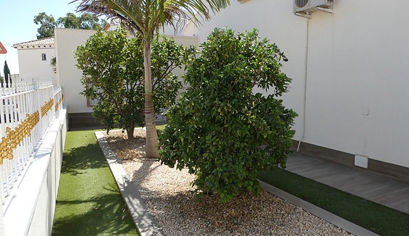 Stor og renovert villa med 4 soverom, basseng og flott uteområde i Los Dolses