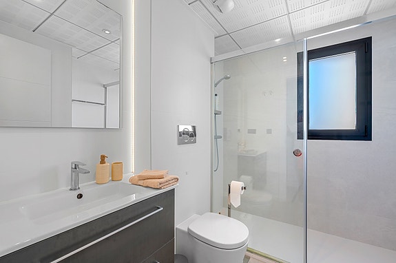 Attraktiv leilighet med 3 soverom - Nær både strand og golf - Møblert