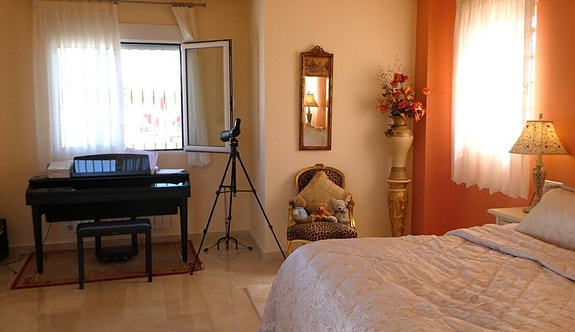 Stor og renovert villa med 4 soverom, basseng og flott uteområde i Los Dolses