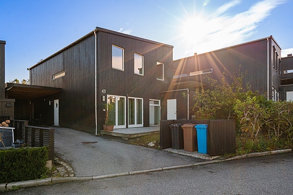 Velkommen til Klåvsteinane 43!