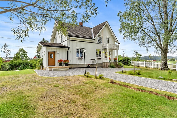 Megler: Ellen Celine Heireth v/EIE eiendomsmegling | Foto: Anders Botnmark v/ iSnitt