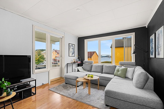 Din lokale eiendomsmegler Fredrik Rindahl v/Notar har gleden av å presentere denne flotte 3-romsen på Grunden!