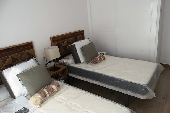 150 meter til stranden | Rekkehus med 3 soverom og 3 bad  | Flott uteplass med eget basseng  | Takterrasse 35m2