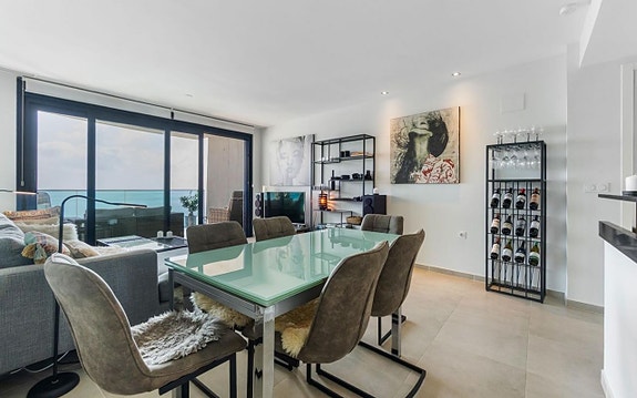 Sea Senses - Eksklusiv hjørneleilighet med 3 soverom, panoramautsikt og wow-faktor!