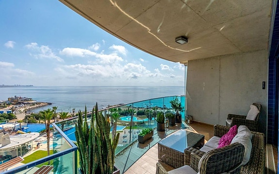 Sea Senses - Eksklusiv hjørneleilighet med 3 soverom, panoramautsikt og wow-faktor!