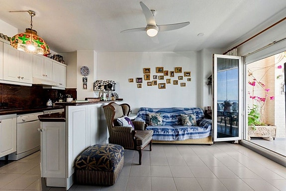 Leilighet med 3 soverom og spektakulær havutsikt - Første linje i Playa Flamenca