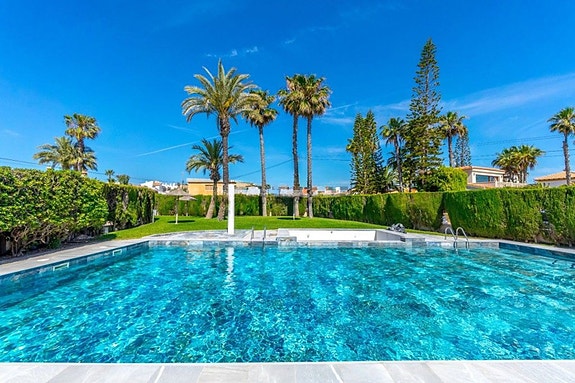 Leilighet med 3 soverom og spektakulær havutsikt - Første linje i Playa Flamenca