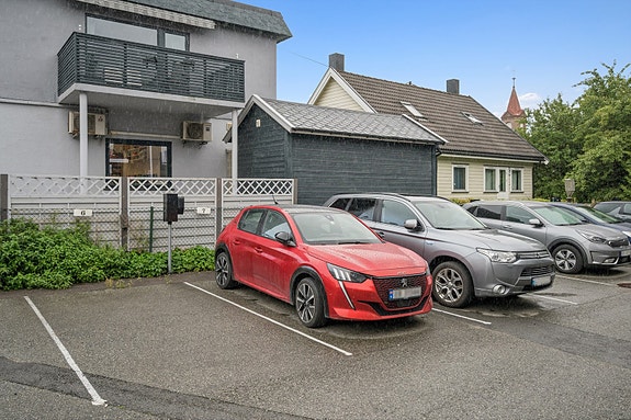 Fast utvendig p-plass