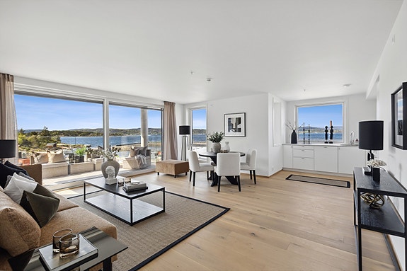 Velkommen til Julius Rosens vei 31 på Nesodden! En flott 3 roms lelighet på 82 m2.