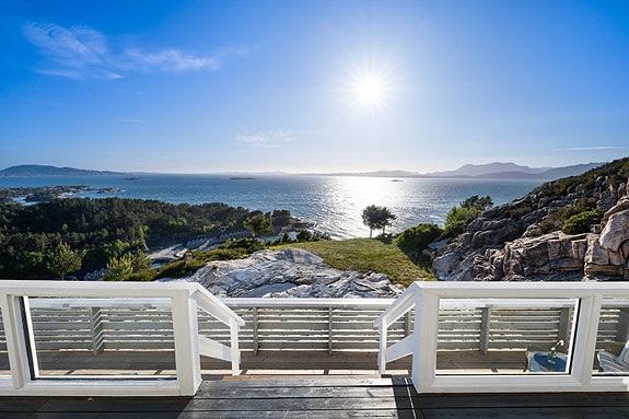 Hjertelig velkommen til visning i Langeneset 24 i Gulen! Eiendommen presenteres av Eiendomsmegler Norge v/Hans Petter Midbrød.