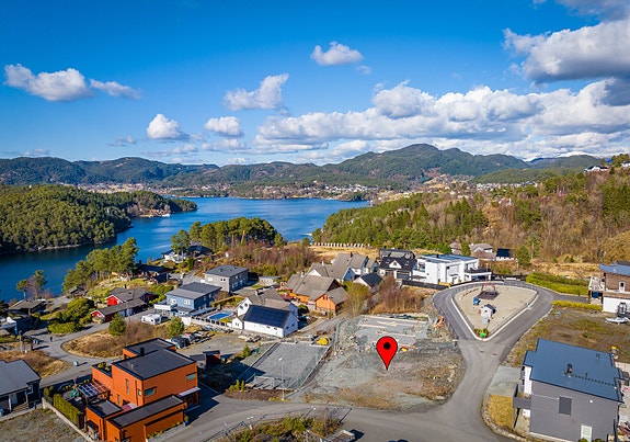 Velkommen til Skjelåsen. Et veletablert boligområdet i flotte omgivelser