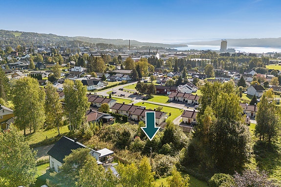 Velkommen til Fagerlundvegen 56D! Sentrumsnær tomt med attraktiv beliggenhet.