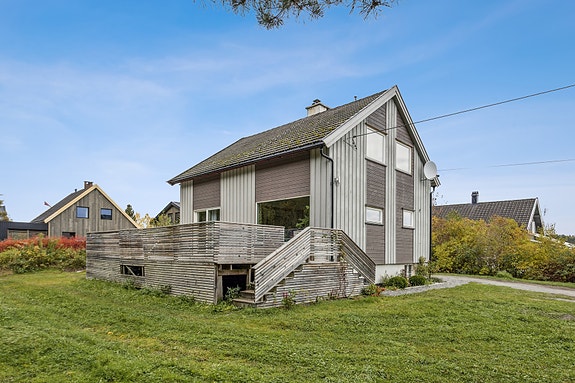 Velkommen til Hofsfossveien 115! Presentert av eiendomsmegler Per Olav Hess v/EIE eiendomsmegling
Foto: Efekt v/ Mads Brekke