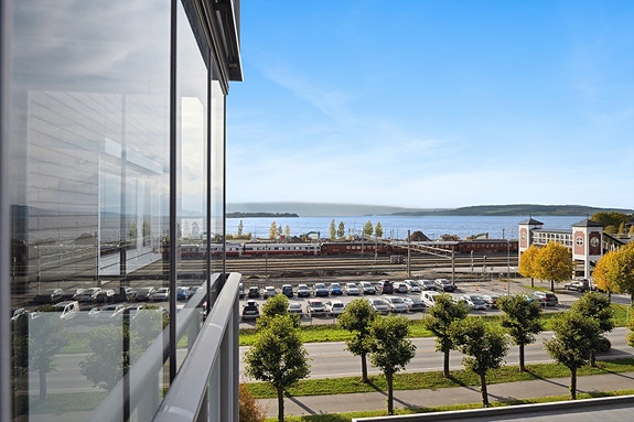 Flott utsikt mot Mjøsa.