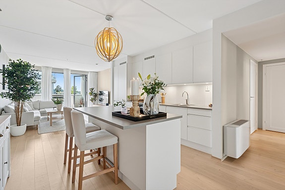 DNB Eiendom v/Julie Kihle Kristiansen har gleden av å presentere Strandveien 25 B!