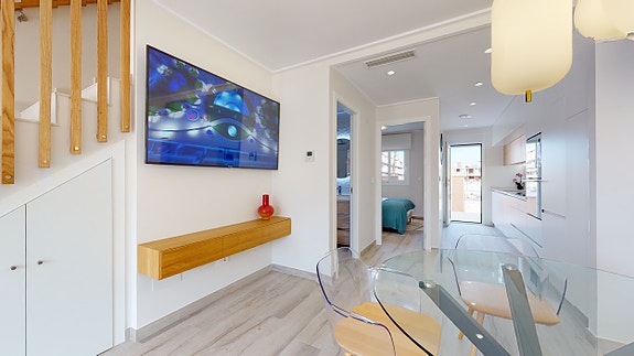 NYBYGG! Moderne rekkehus med attraktiv beliggenhet | Stor hage | 3 soverom og 2 bad | Takterrasse | Flotte fellesområder