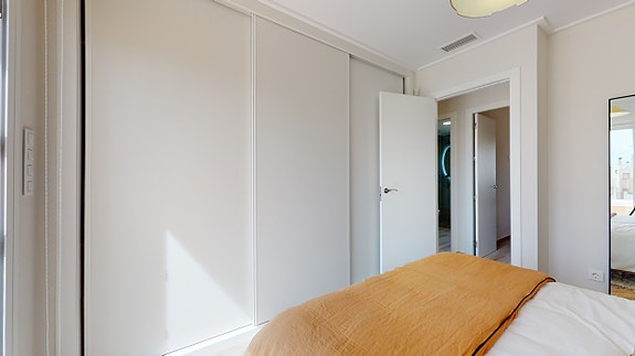 NYBYGG! Moderne rekkehus med attraktiv beliggenhet | Stor hage | 3 soverom og 2 bad | Takterrasse | Flotte fellesområder