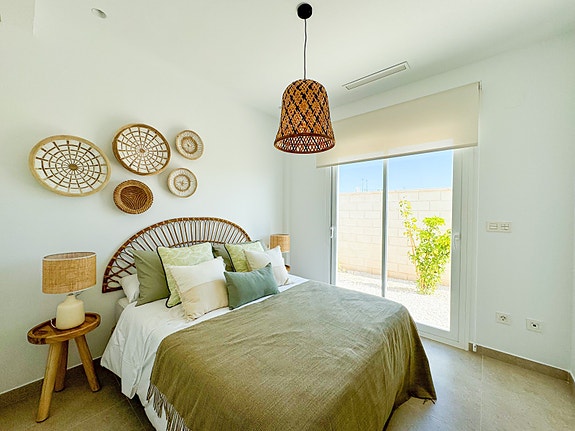 Nøkkelferdig villa | Privat basseng og takterrasse | Romslig planløsning - 3 soverom og 3 bad