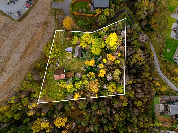 Velkommen til Tronstadkroken 14! Presentert av Robert Borgås ved PrivatMegleren (Tlf. 97076899).