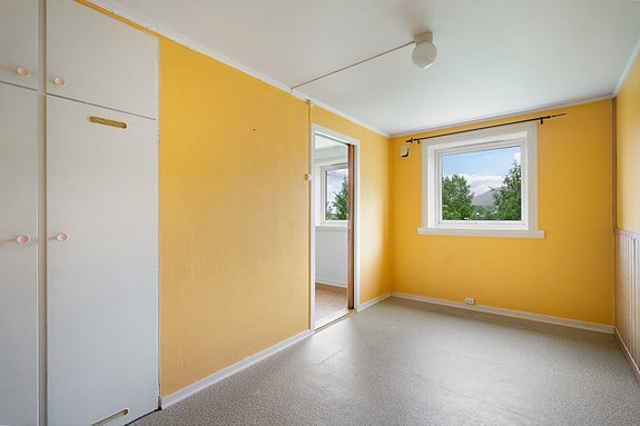 Rom i underetasje (Rommet er ikke omsøkt og godkjent for varig opphold)