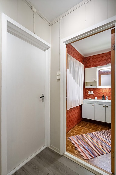 Adkomst inn til baderom