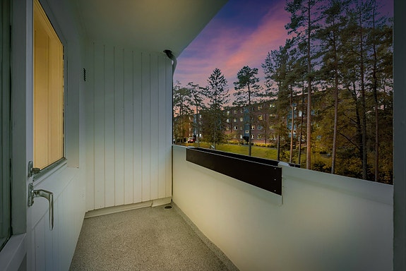 Velkommen til Bølerskogen 9 3302! Her kan man nyte ettermiddags- og kveldssolen i rolige omgivelser.
