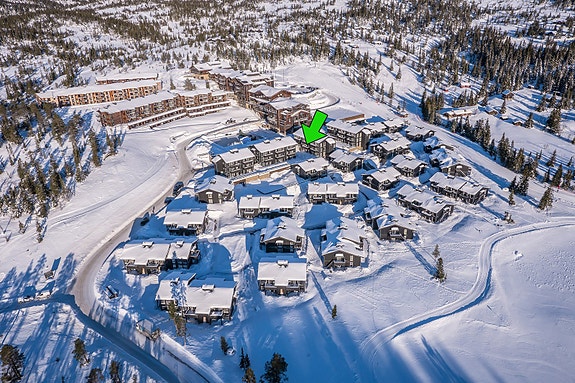 Leilighet 5224 er godt plassert i 2. etasje i hus Y - Sydvendt, solrikt med fin utsikt mot vannet, piazzaen m.m.