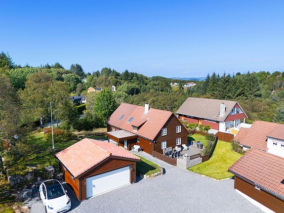 EiendomsMegler 1 v/Merete Seim har gleden av å presentere Morlandsvegen 50